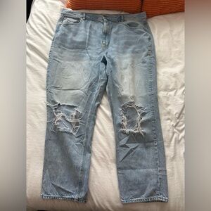 American Eagle Mom Jean